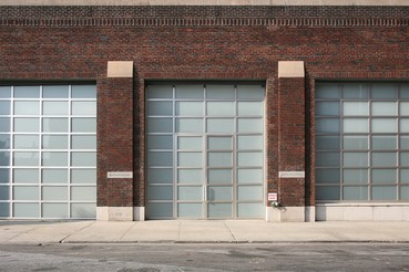 A photograph of the outside of the Gagosien location 555 West 24th Street, New York