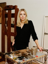 Anna Weyant in her studio, New York, 2022